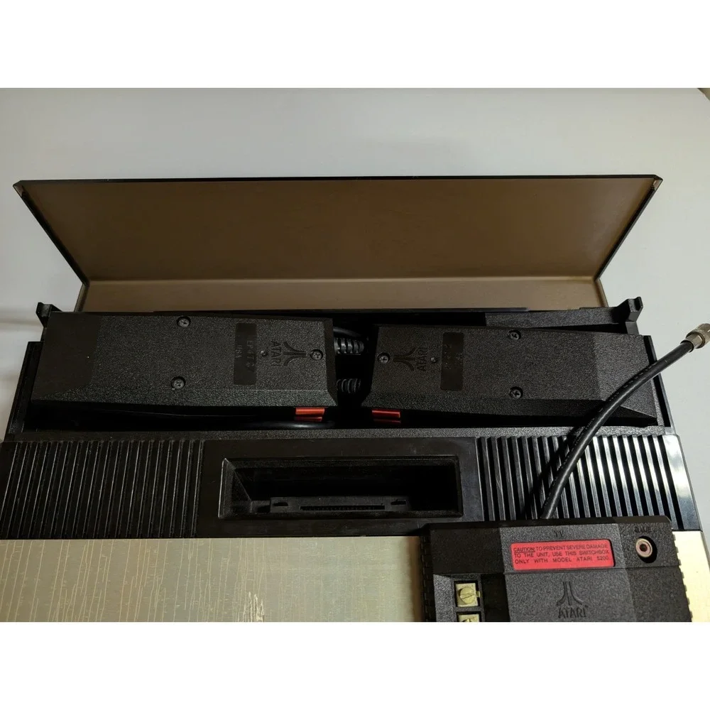 Atari 5200 4 Port Console With All Conections Included 2 Controllers Read Discrp - Picture 3 of 8